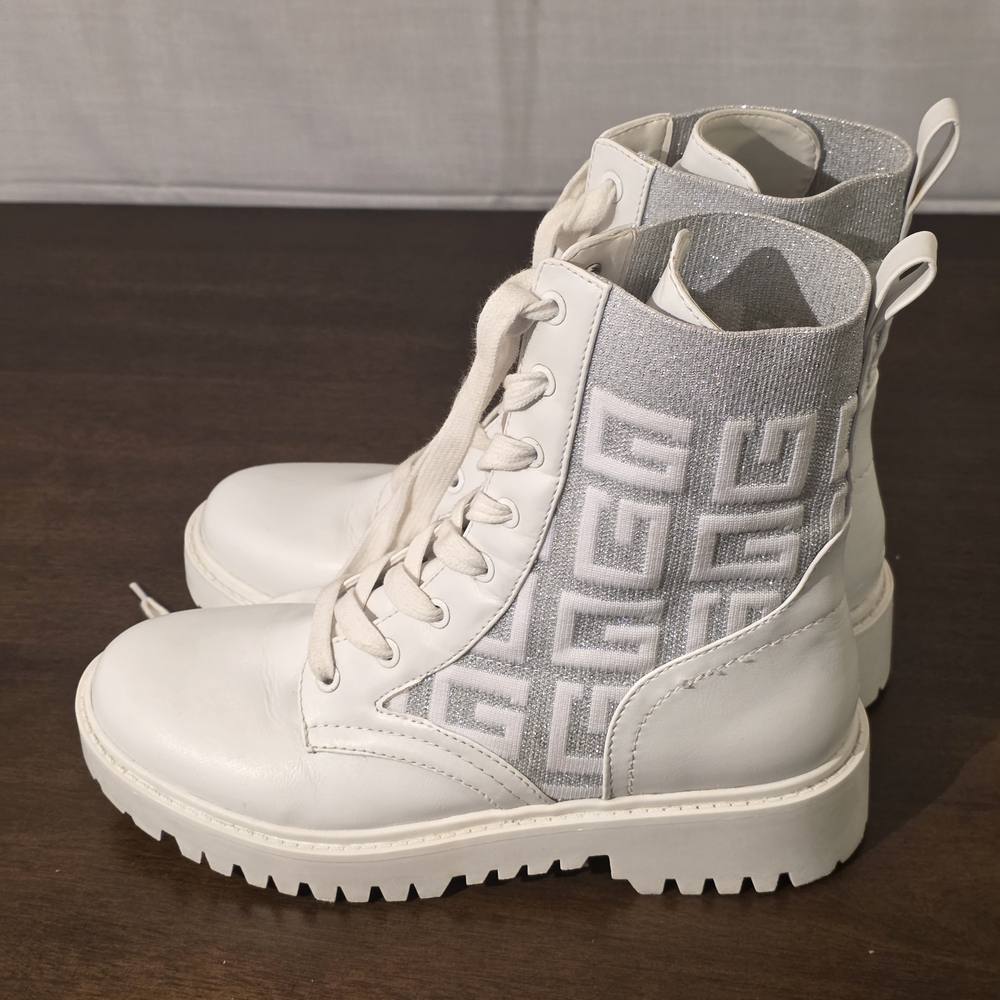 Guess "Gwolina" Combat, Moto, Platform White Monogram Statement Boots Sz 8.5 - Picture 2 of 12
